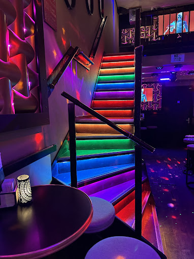 Drag performance in front of the crowd at Bar Blend Amsterdam
