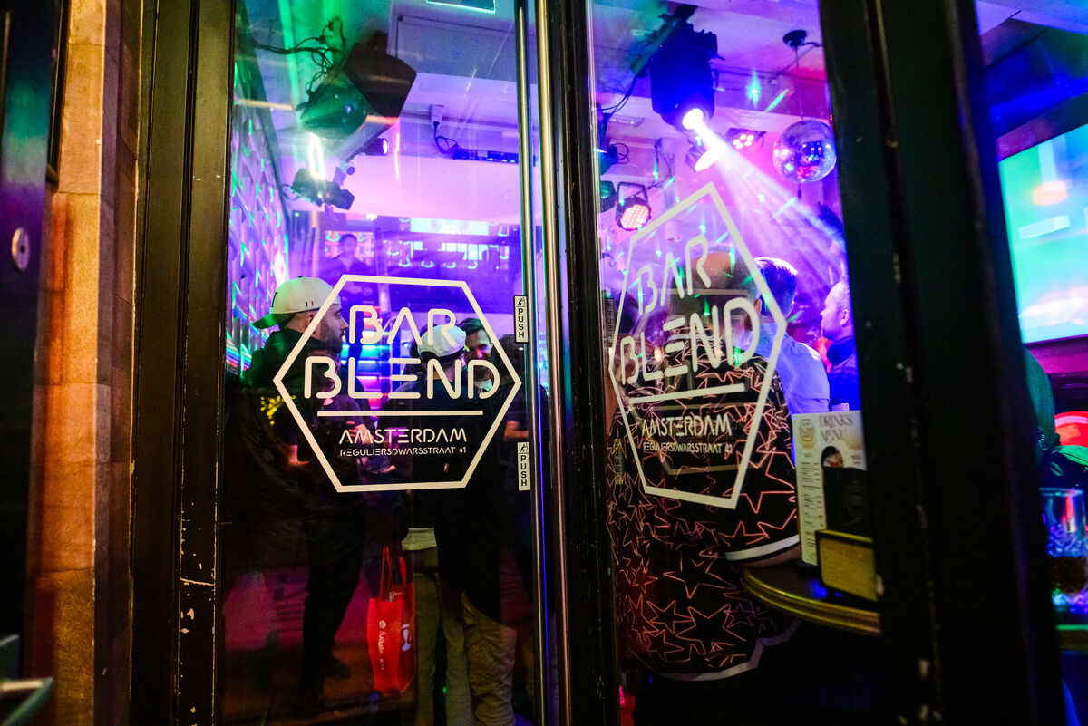 Bar Blend Amsterdam logo on the front doors with the party inside