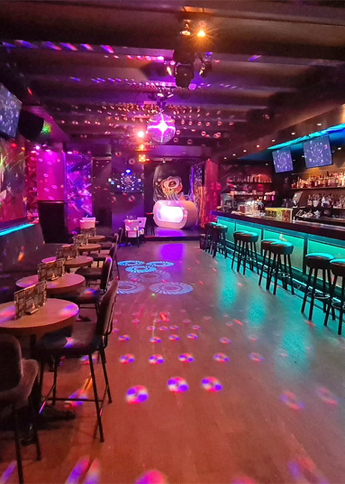 Blend XL nightclub entrance on Reguliersdwarsstraat 44 in Amsterdam centrum